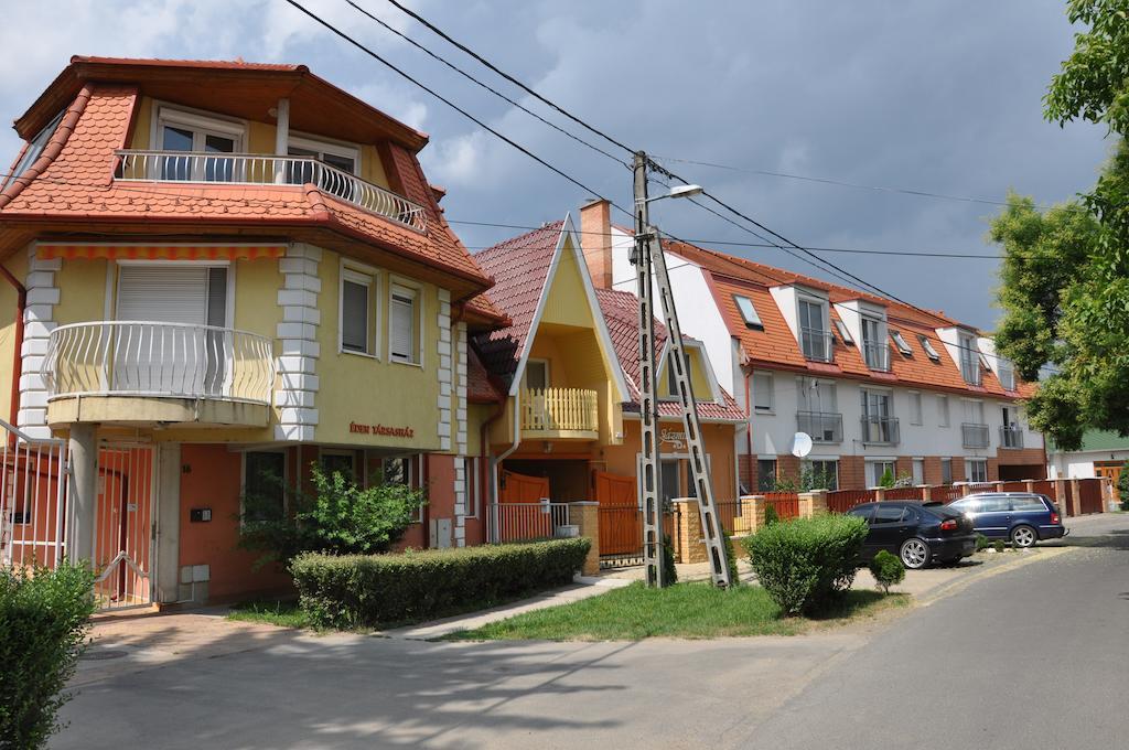 Jazmin Panzio Hotel Hajduszoboszlo Bagian luar foto